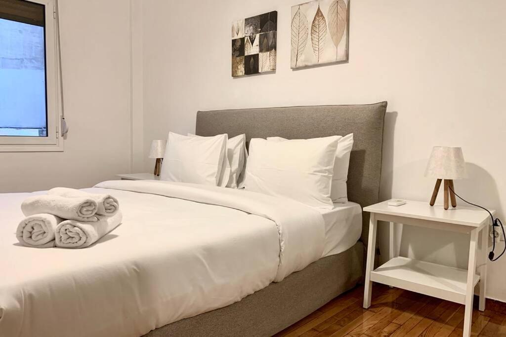 Kallimarmaro 2-Bedroom Apartment Atene Esterno foto