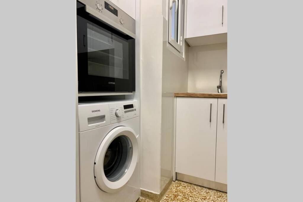 Kallimarmaro 2-Bedroom Apartment Atene Esterno foto